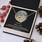 Enkelin Geschenk - wunderschöne Ineinandergreifende Herz-Halskette | kleine Geschenke für Enkelin | Weihnachten | personalisiertes Geschenk